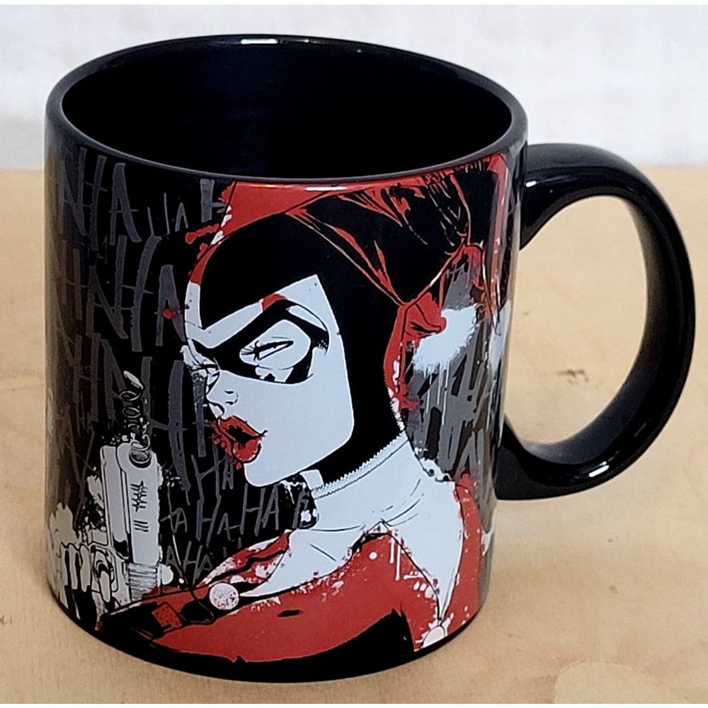 Harley Quinn Joker Coffee Mug Batman 20 ounce Black Ceramic Novelty DC Comics